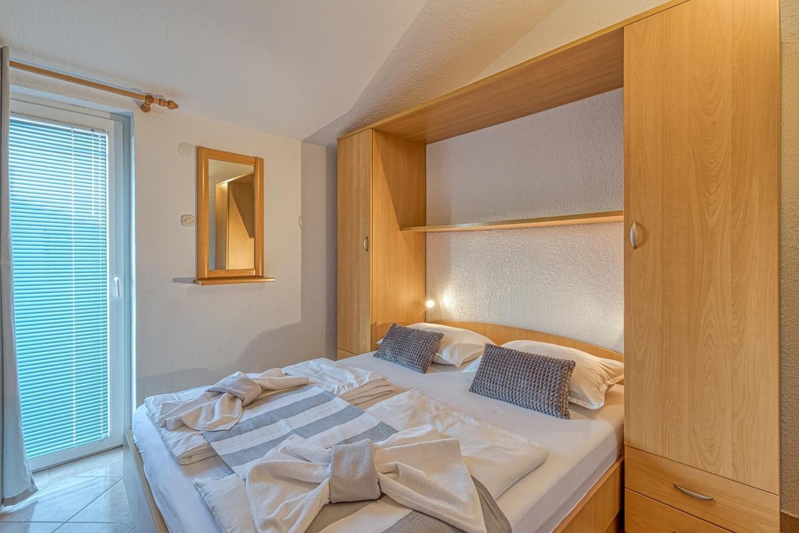 Apartment Vilma Funtana Bagian luar foto